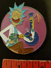 Load image into Gallery viewer, Rick&#39;s Bong Hat Pin Psychedelic
